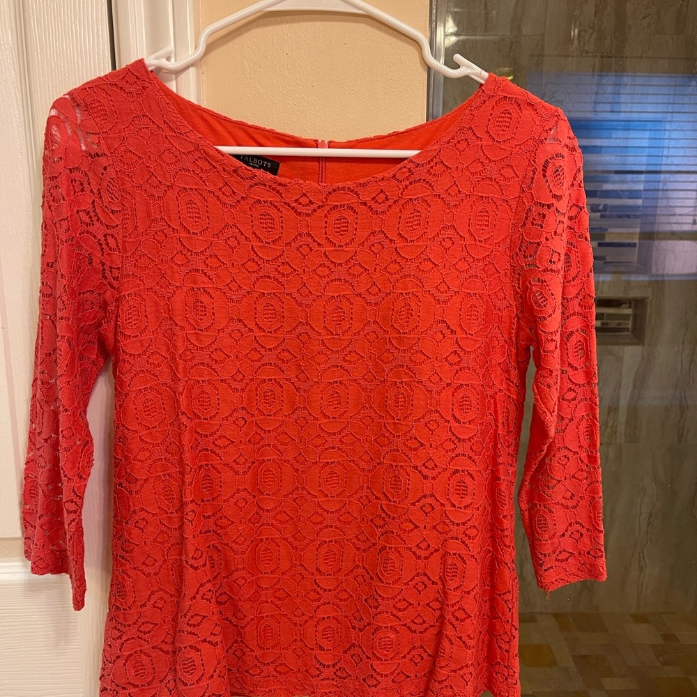 Beautiful & Bright Lace Top!